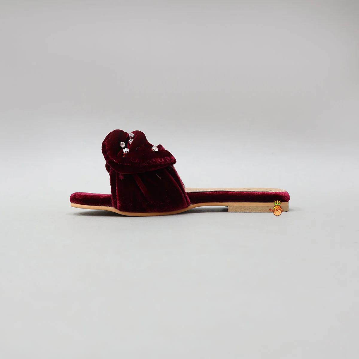 Adorable Bow Embellished Velvet Flats - Image 5