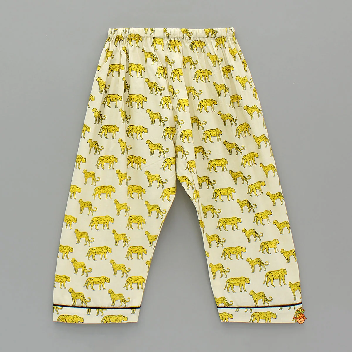 Animal Printed Off White Cotton Sleepwear - Image 4
