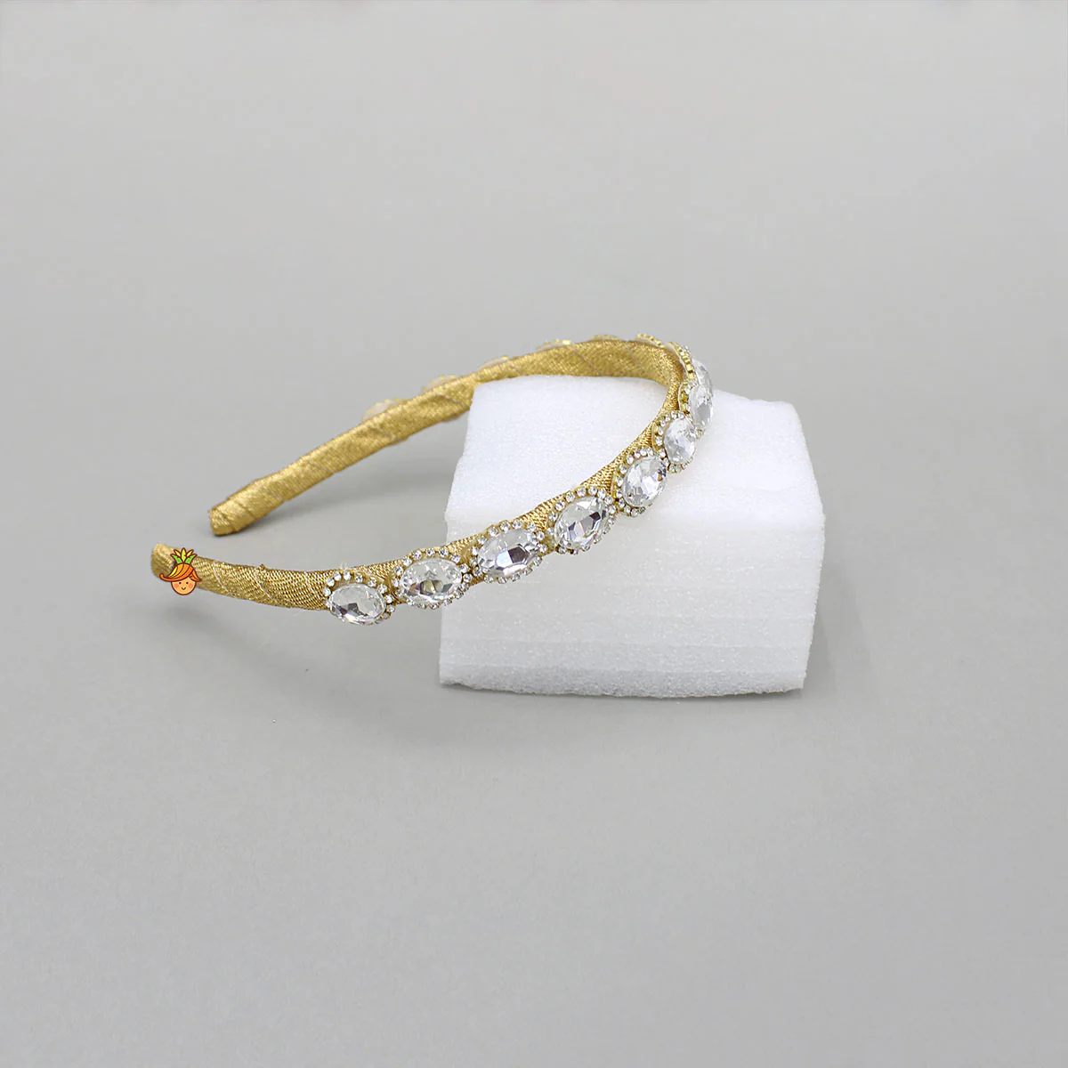 Artificial Stones Embellished Hairband - Image 3