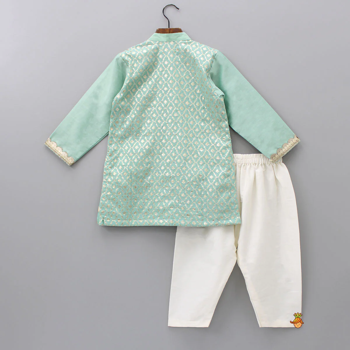 Attached Flap Patch Pocket Green Kurta And Off White Pyjama - Image 2