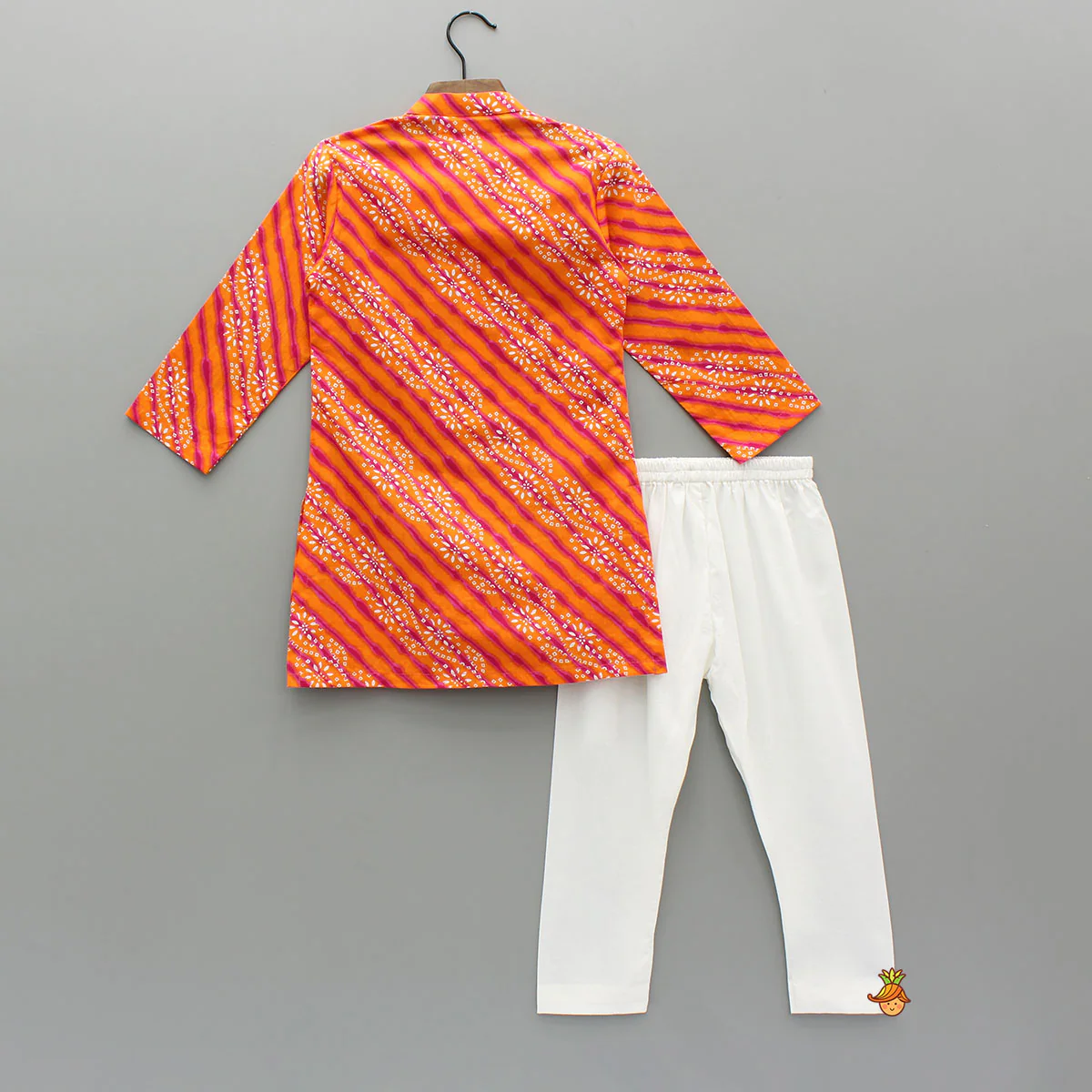 Bandhani And Leheriya Printed Pleated Hem Kurta With Pyjama - Image 2
