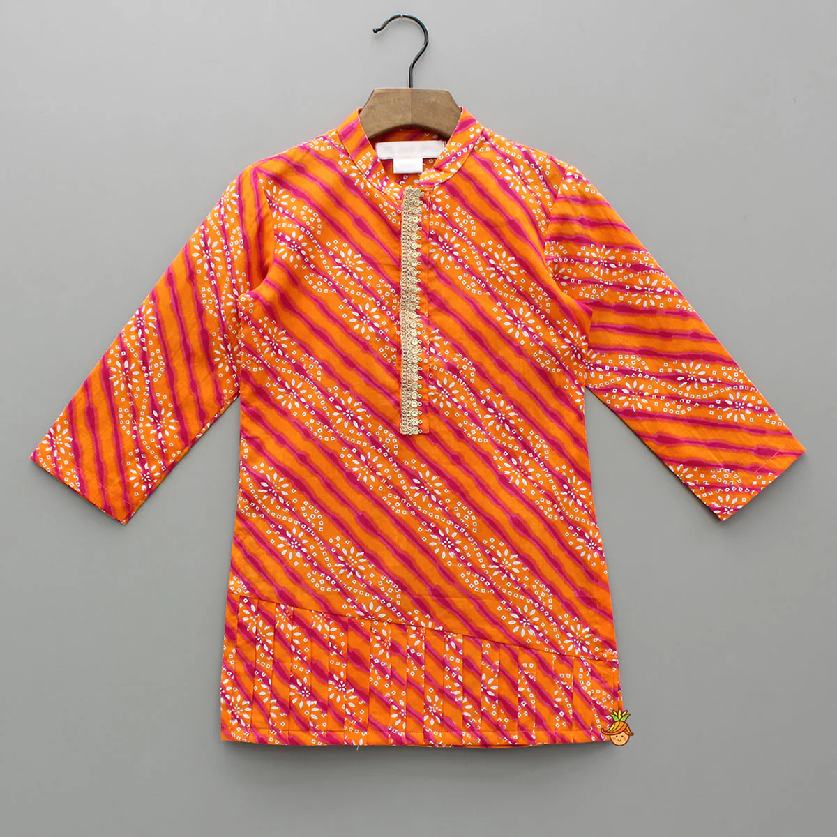 Bandhani And Leheriya Printed Pleated Hem Kurta With Pyjama - Image 3
