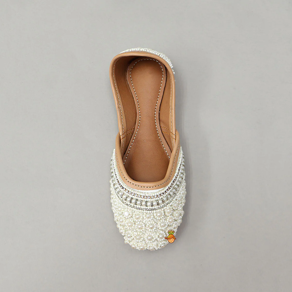 Beaded Floral Embroidered Jutti - Image 5