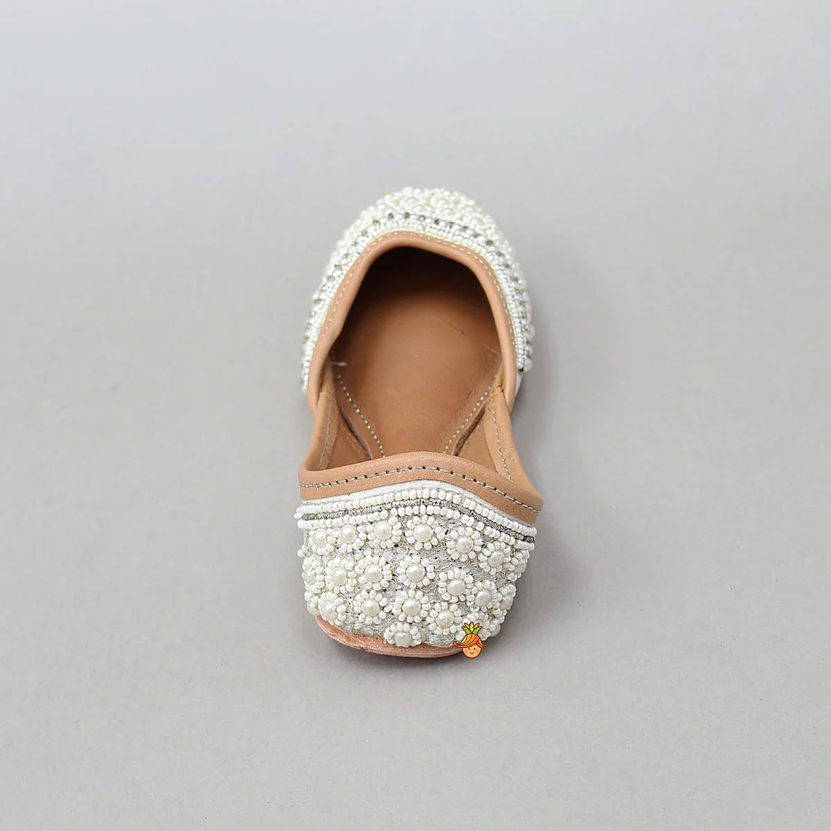 Beaded Floral Embroidered Jutti - Image 6