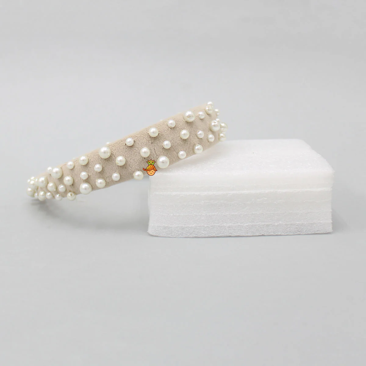Beautiful Beige Hair Band - Image 3