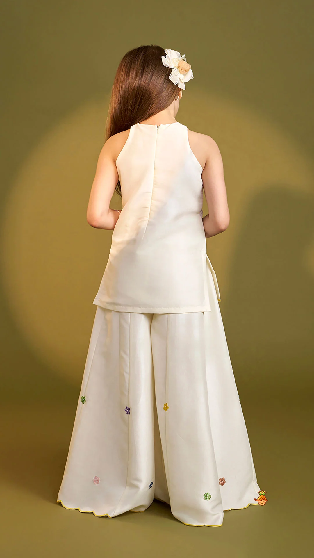 Beautiful Garden Themed Embroidered Kurti With Palazzo - Image 10