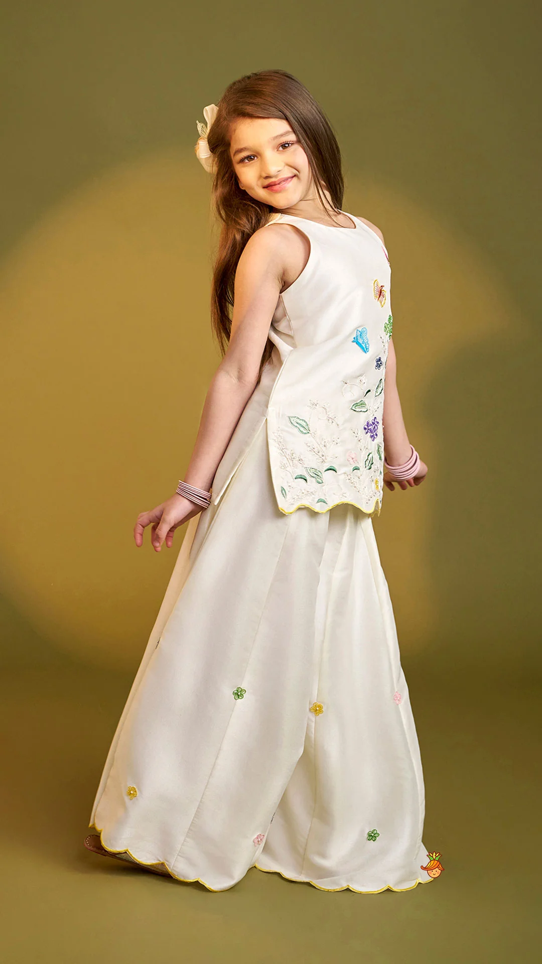 Beautiful Garden Themed Embroidered Kurti With Palazzo - Image 4