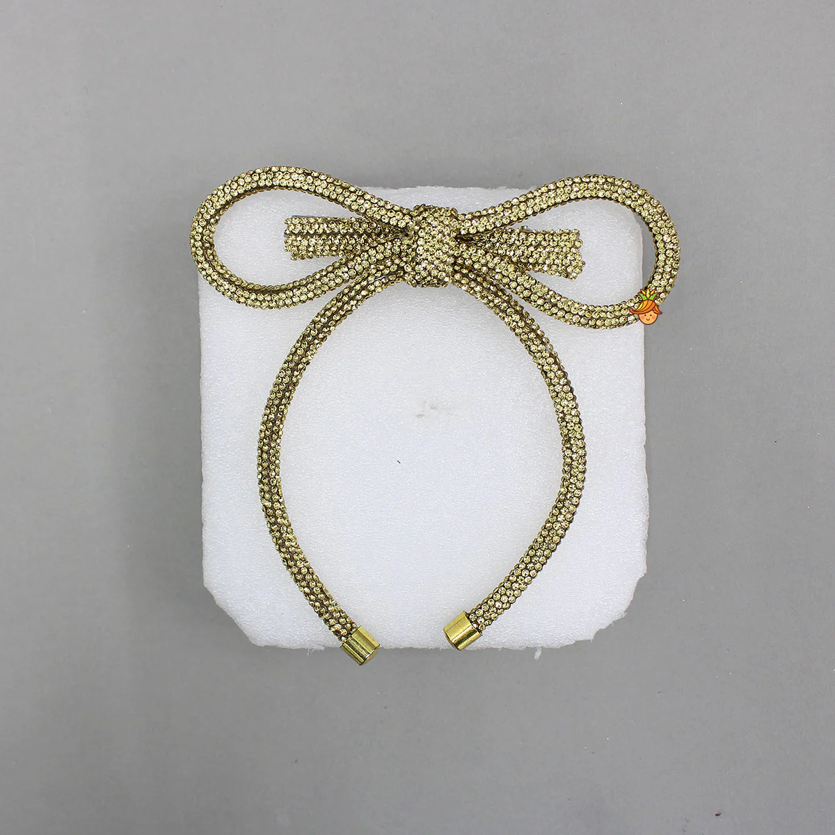 Beautiful Knot-Detail Bow Hair Clip - Image 3