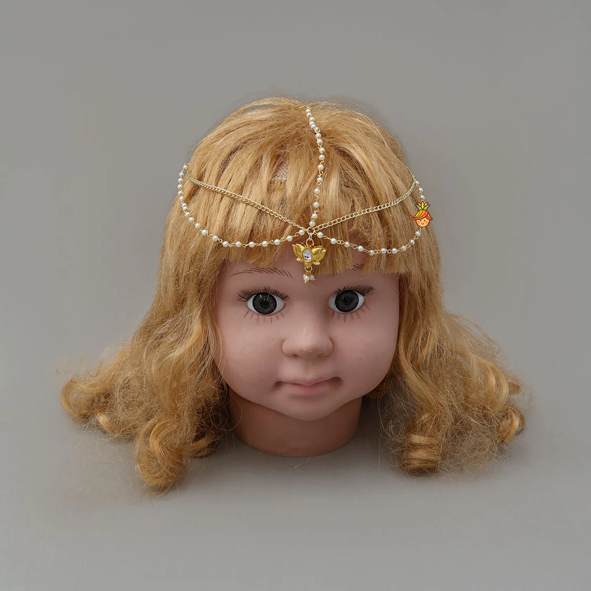 Beautiful Lotus Chain Maang Tikka - Image 4