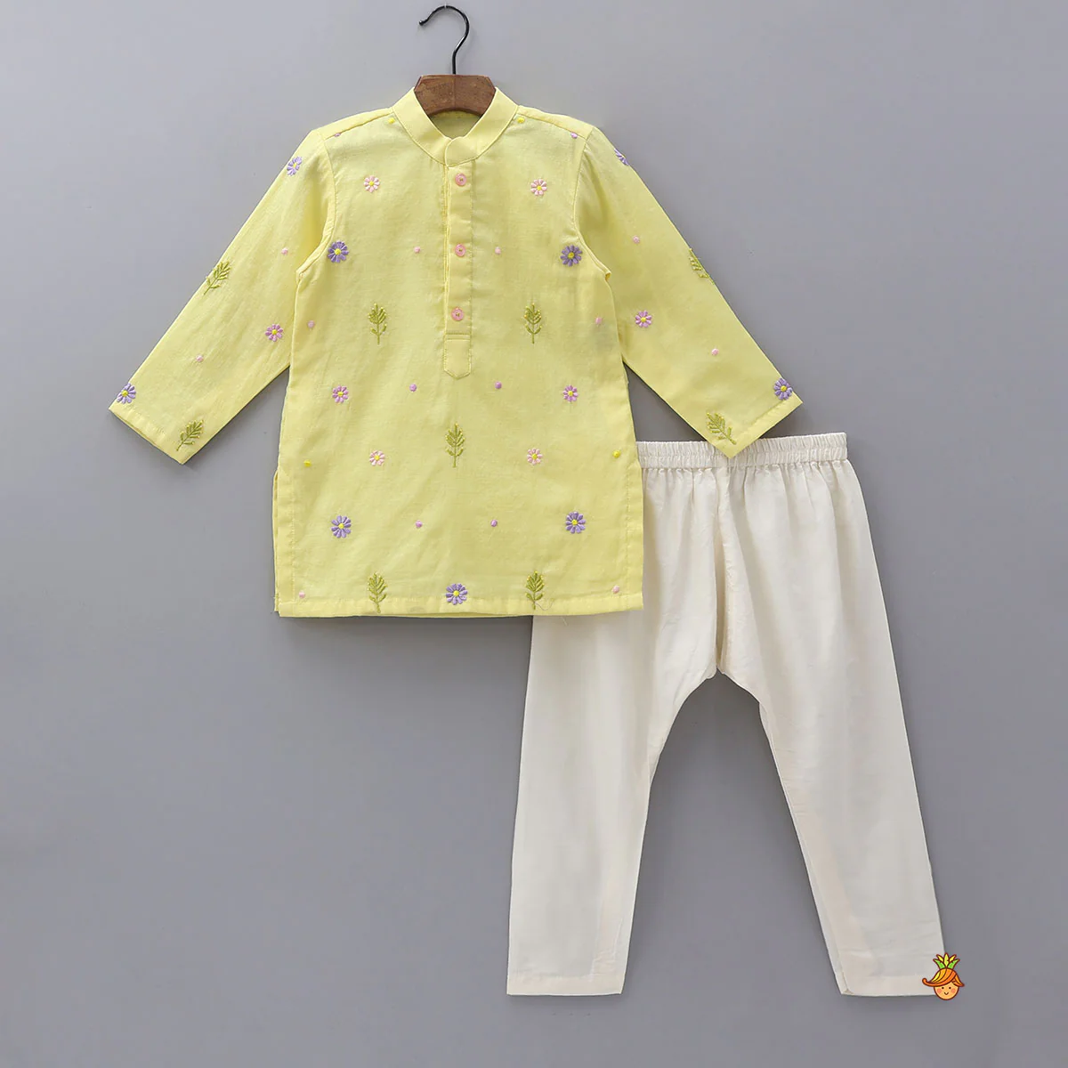 Beautiful Thread-Embroidered Kurta And Pyjama
