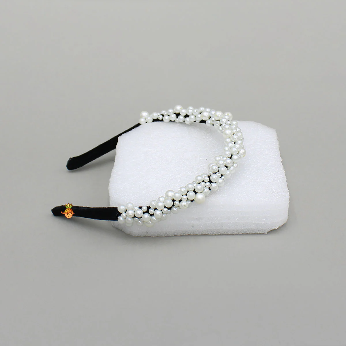 Beautiful Velvet Hair Band - Image 3