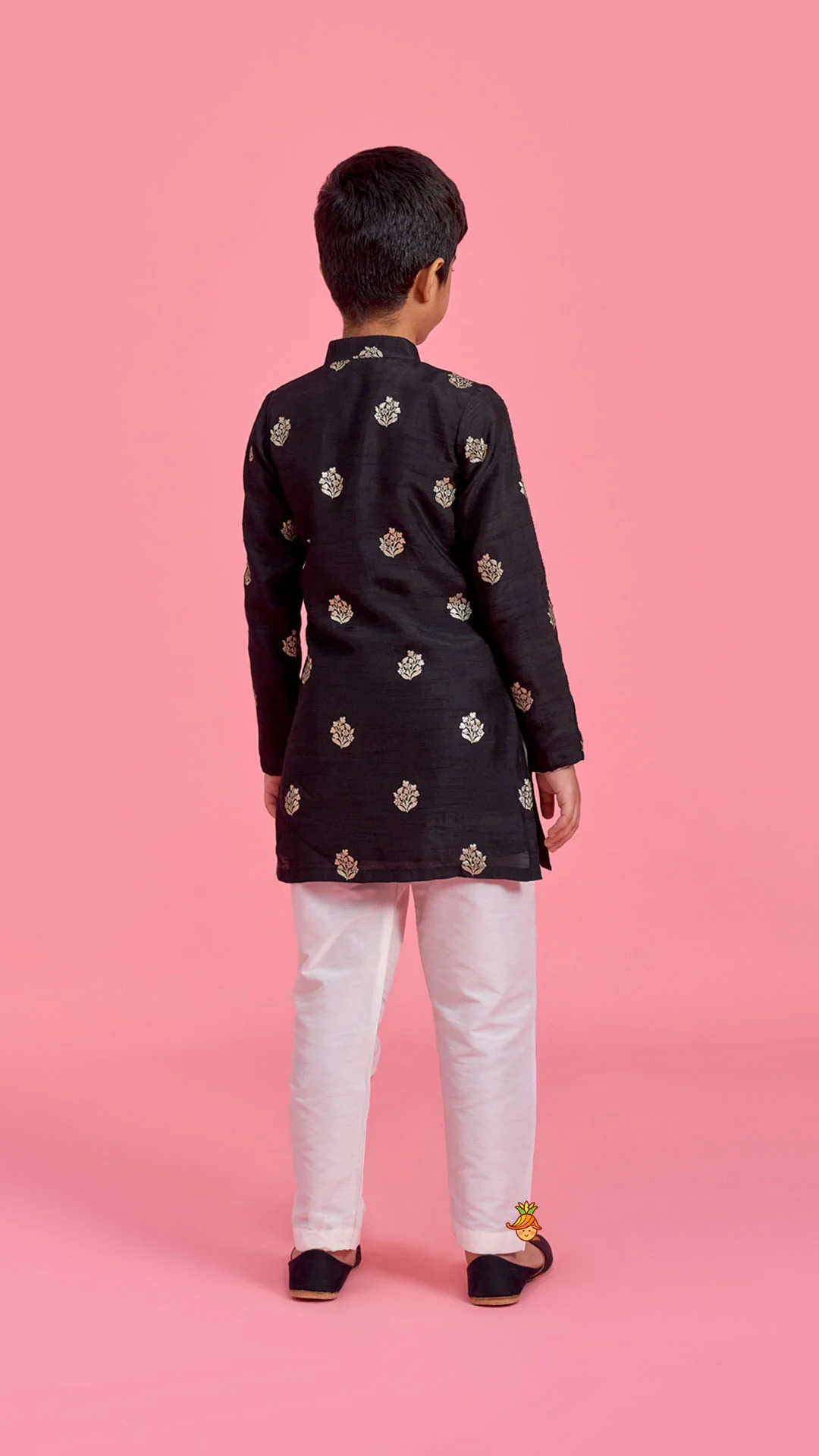 Black Embroidered Kurta With Pyjama - Image 5