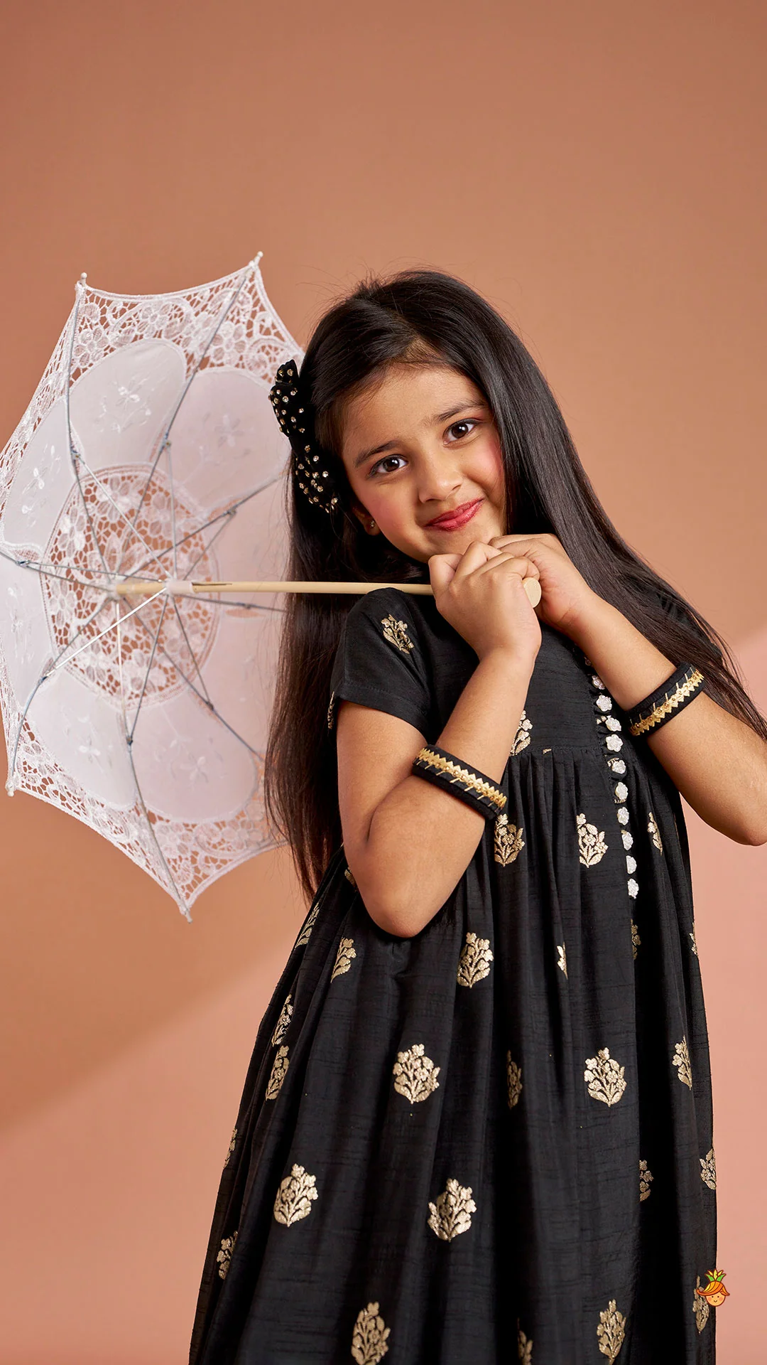 Black Embroidered Scalloped Hem Kurti - Image 5