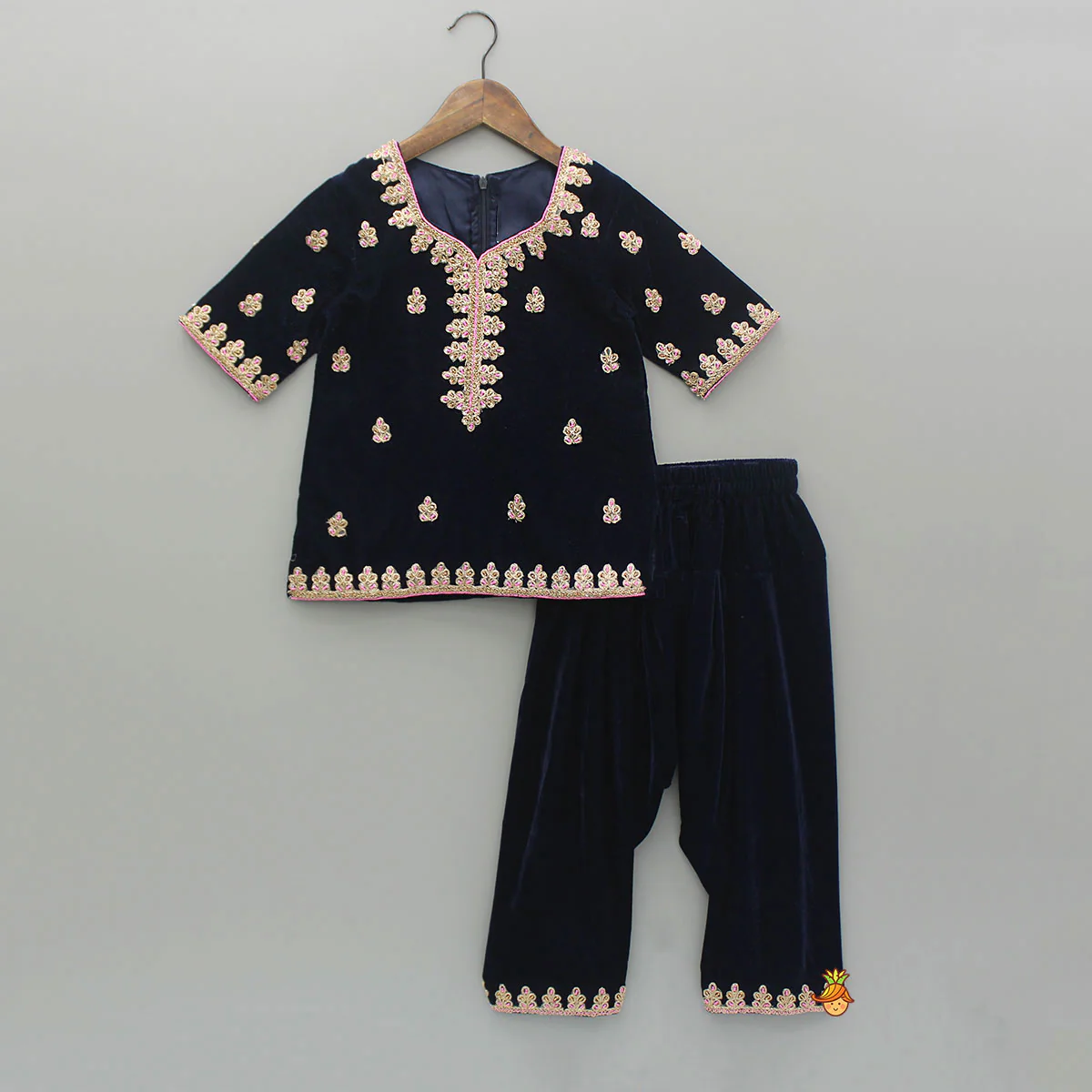 Blue Embroidered Velvet Kurti And Patiala With Fringes Detailed Dupatta - Image 3