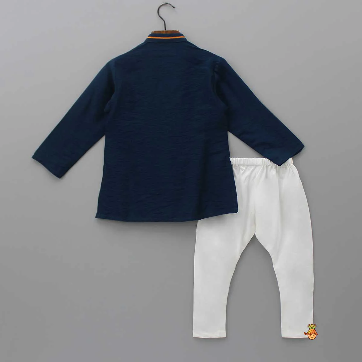 Blue Kurta With Animal Embroidery And Pyjama - Image 2