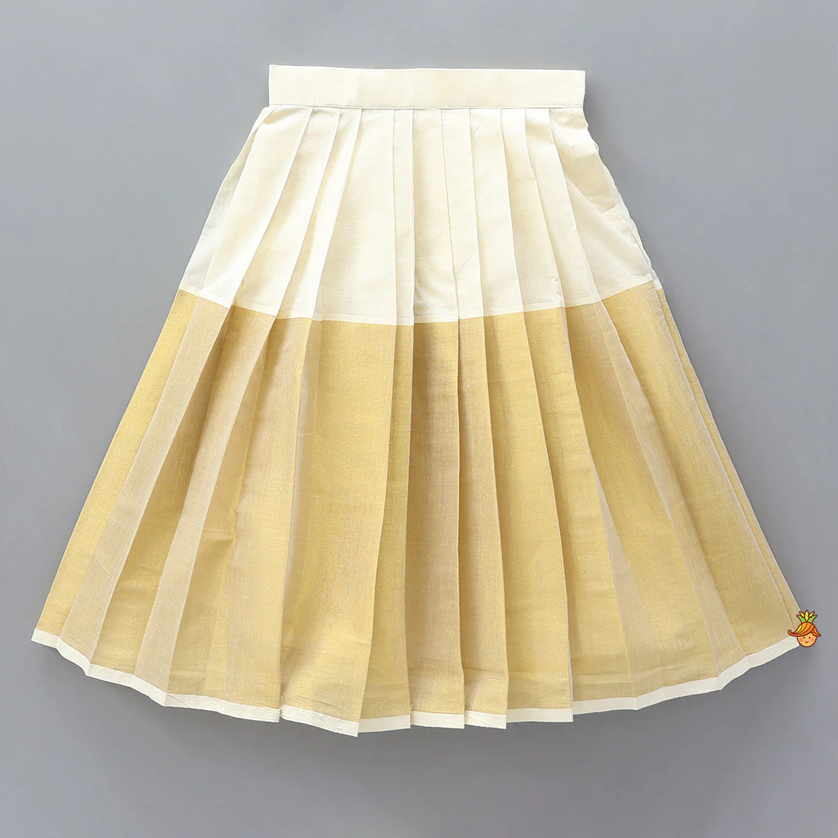 Booti Work Top With Dual-Tone Lehenga - Image 4