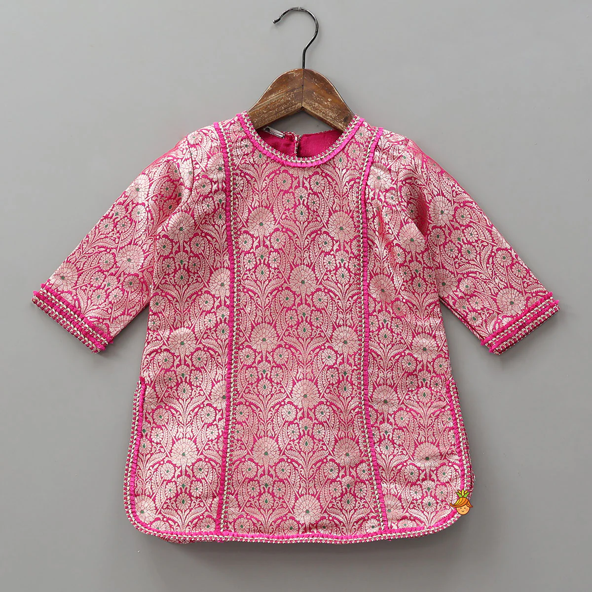 Brocade Kurti And Velvet Pant With Matching Dupatta - Image 4