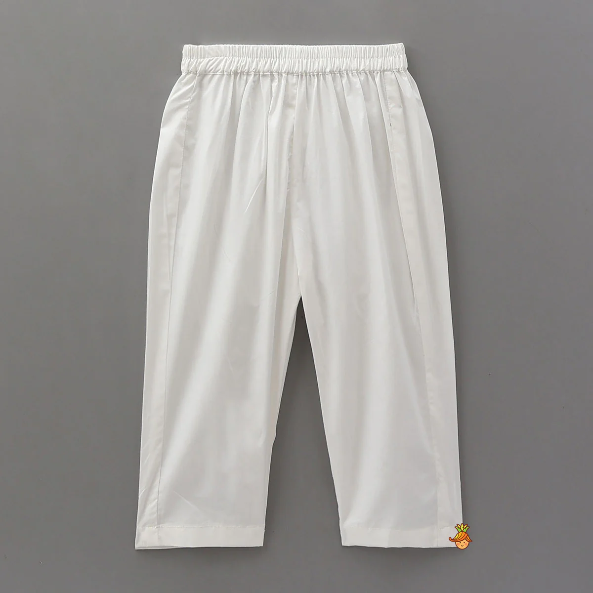 Chain Embellished Kurta And Pyjama - Image 4
