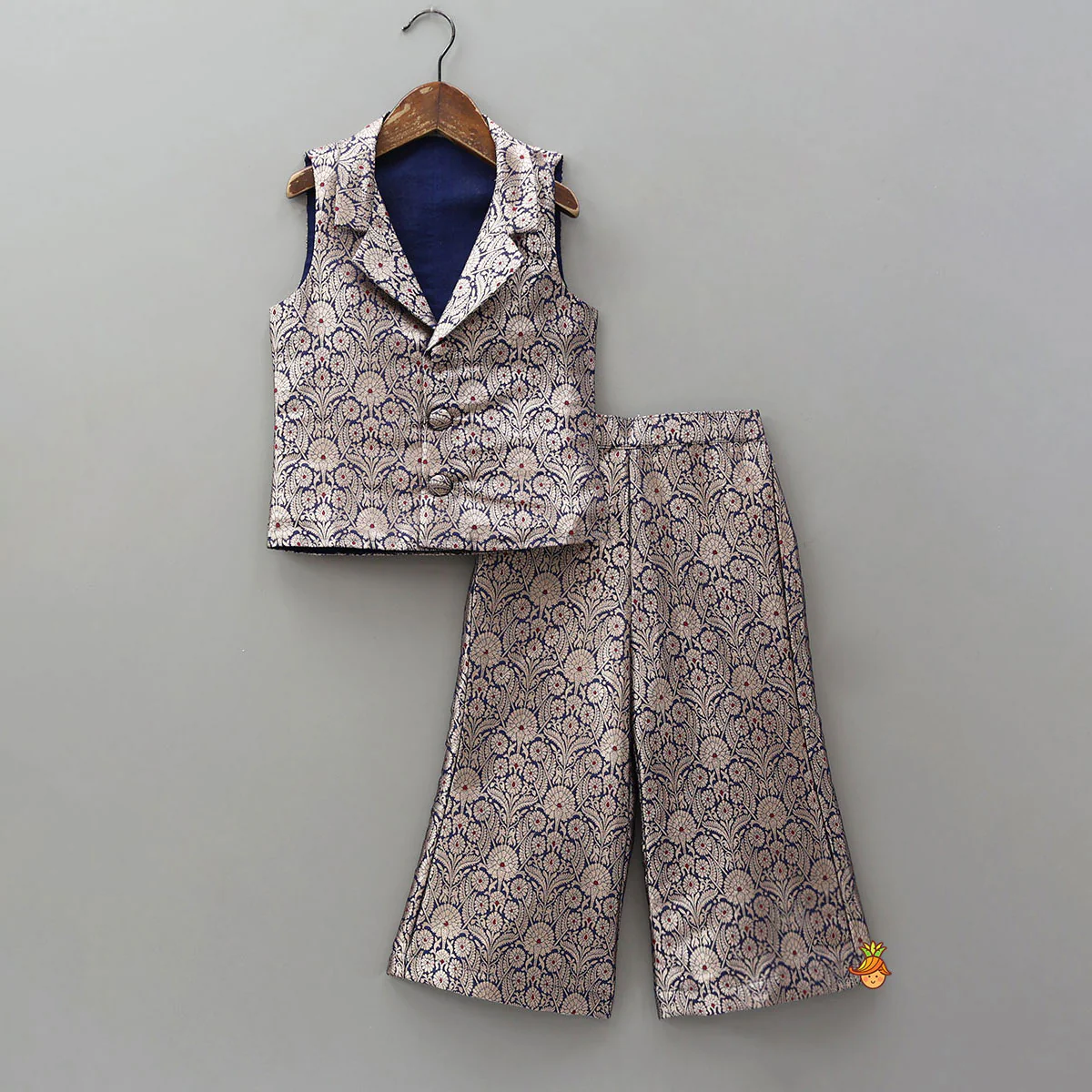 Charming Brocade Notch Collar Top And Pant