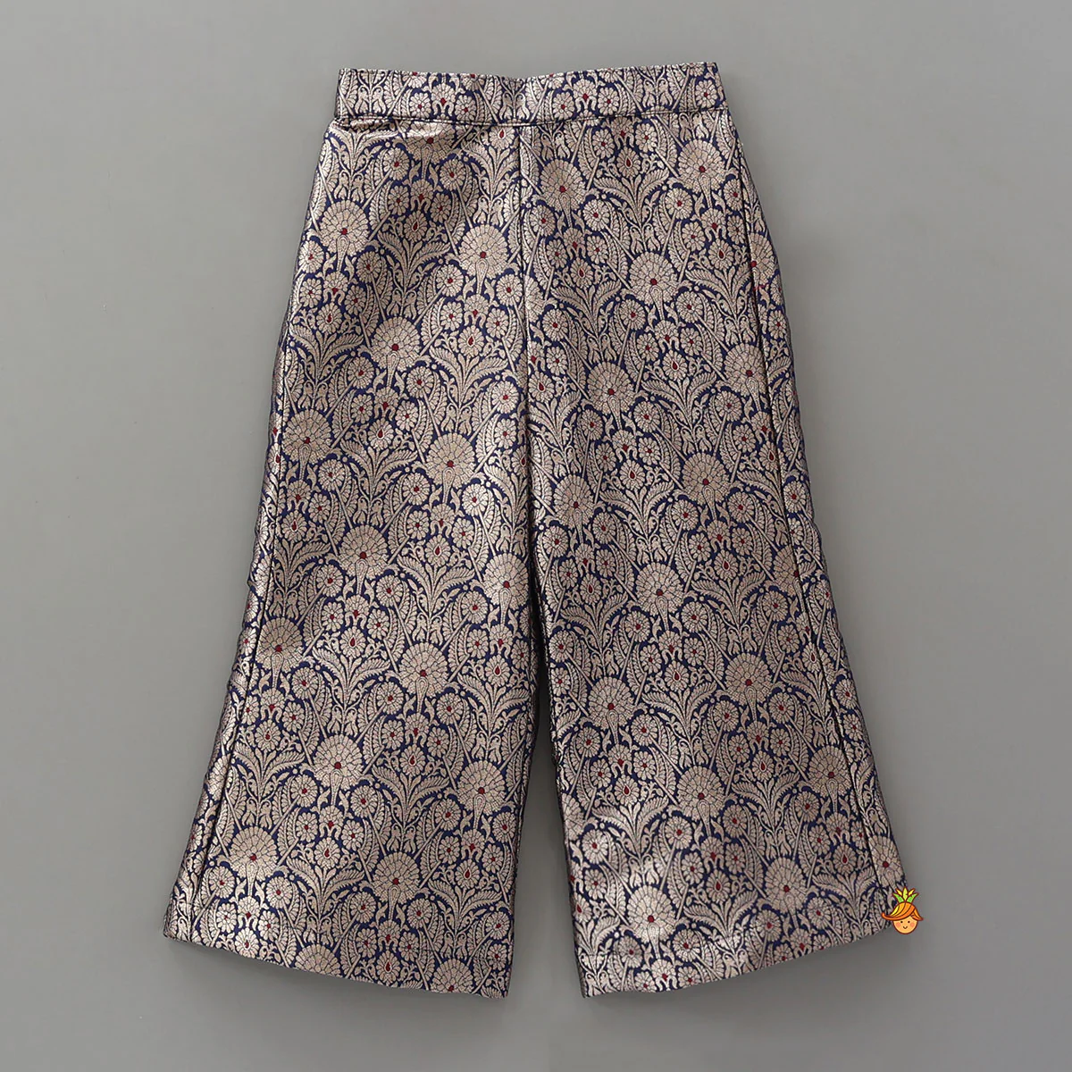 Charming Brocade Notch Collar Top And Pant - Image 4