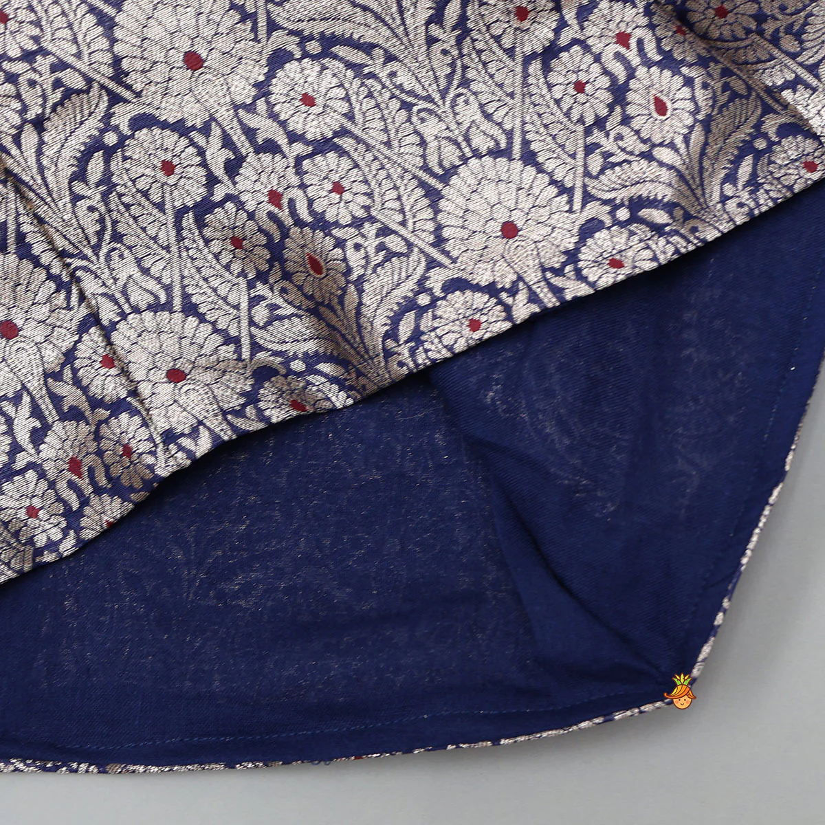 Charming Brocade Notch Collar Top And Pant - Image 5