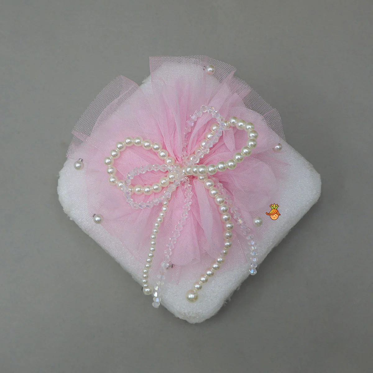 Charming Handcrafted Hair Clip - Image 4