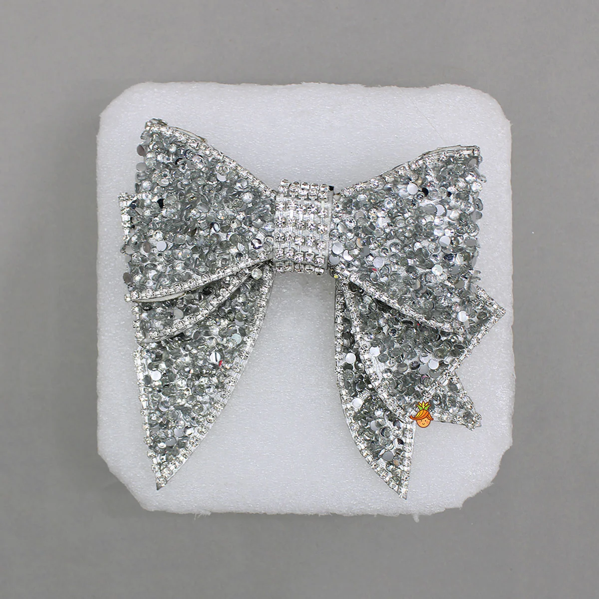 Charming Layered Bow Hair Clip - Image 3