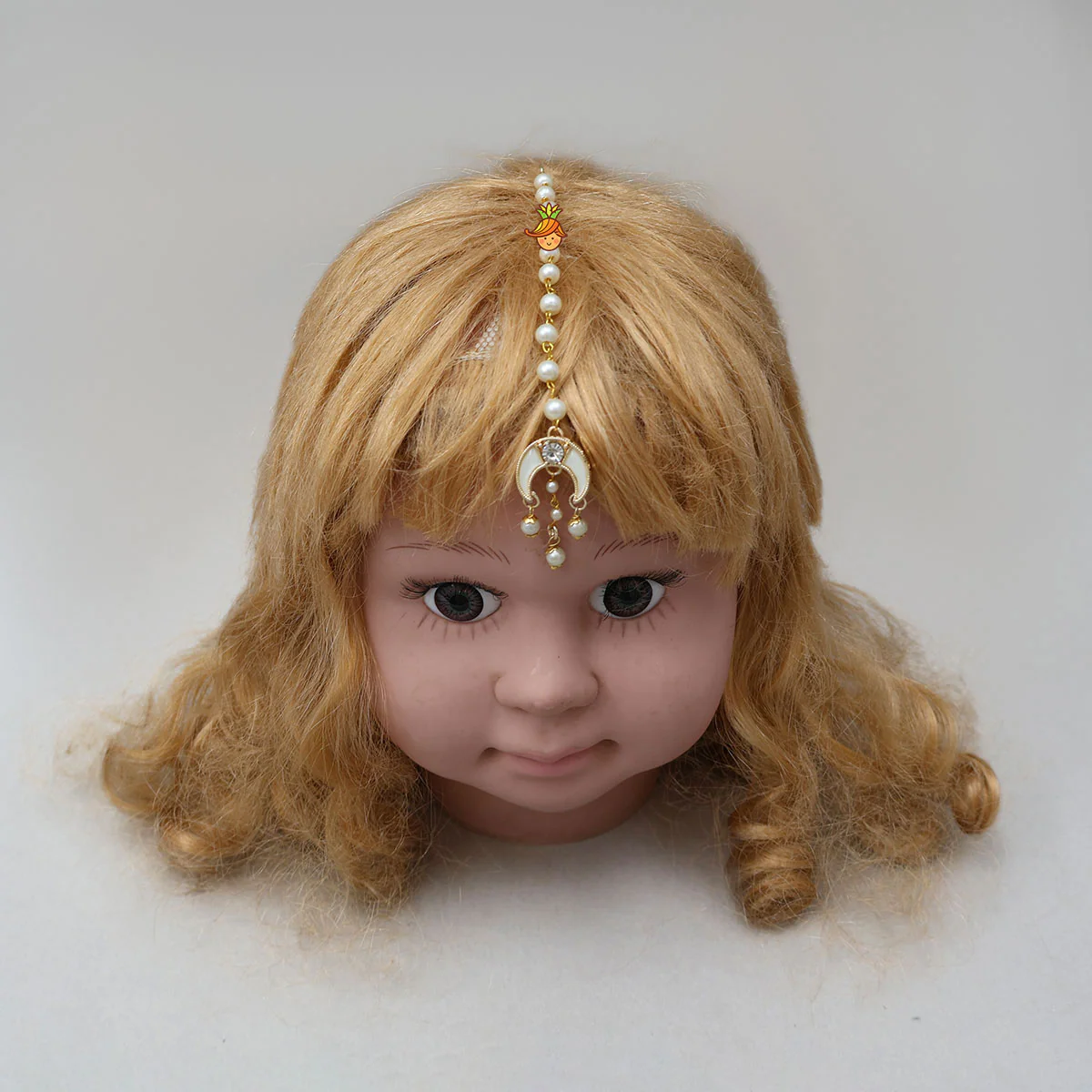 Charming Maang Tikka - Image 4