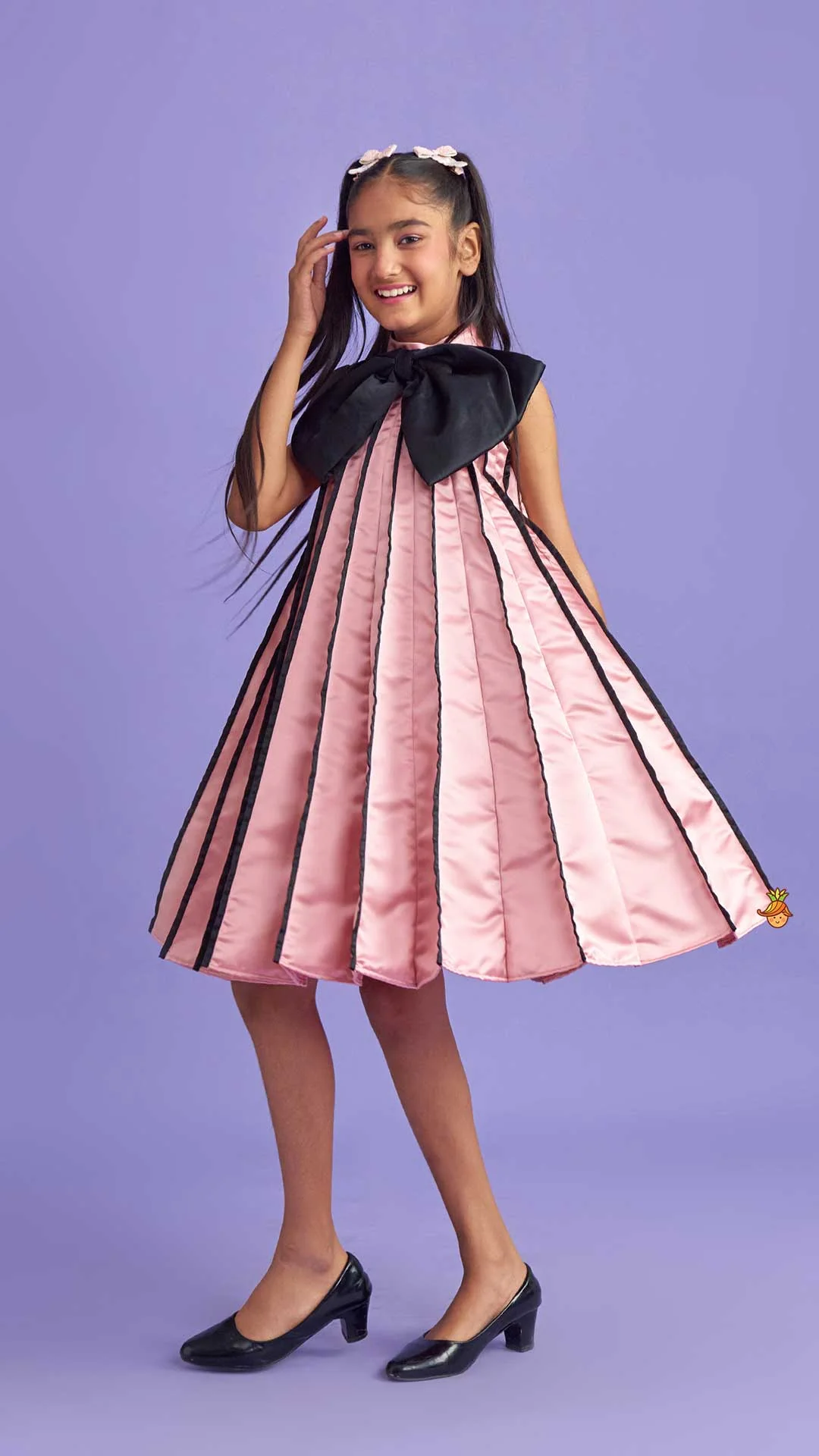 Charming Pink And Black Stylish Pleated Dress - Image 2