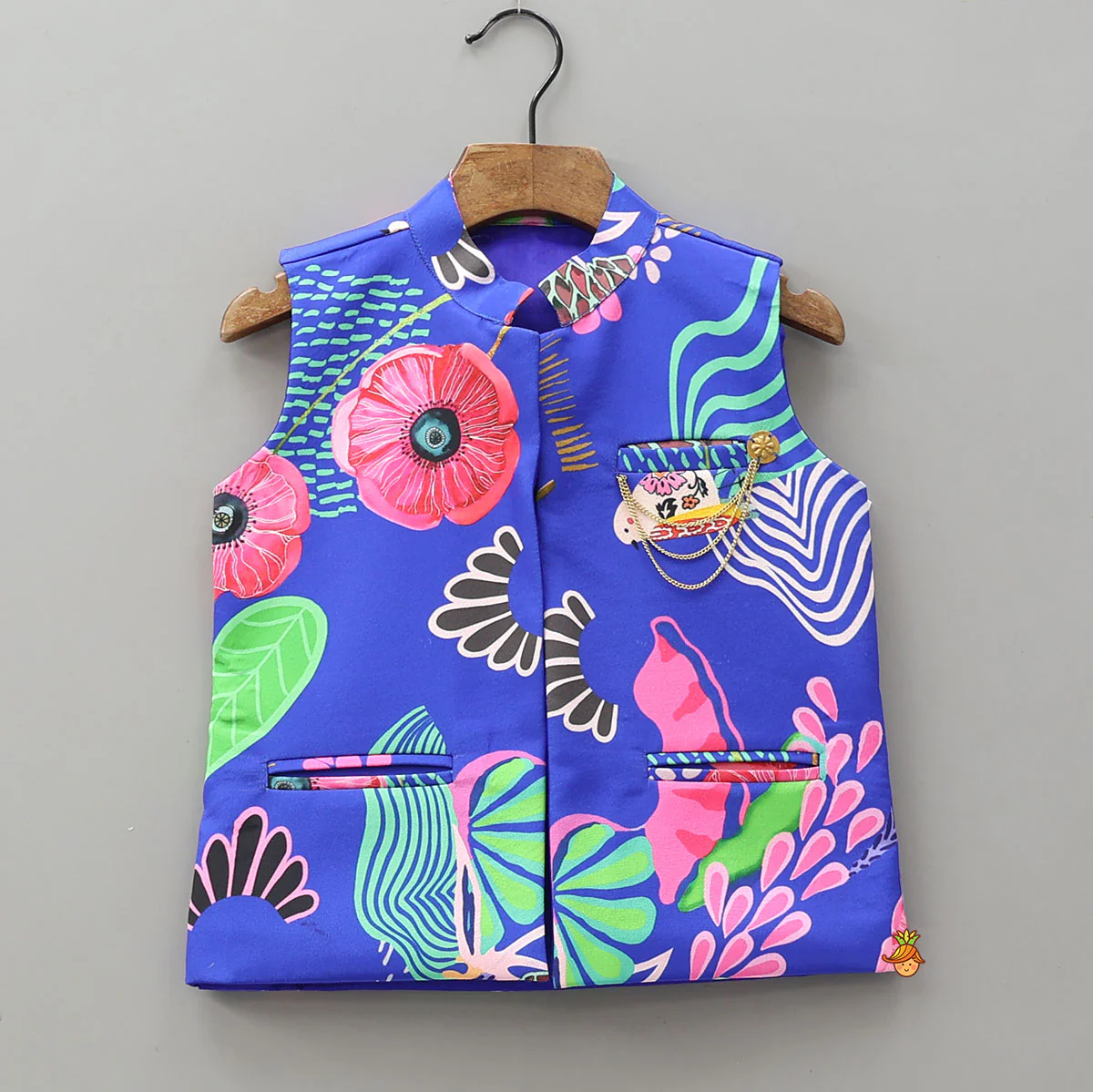 Charming Printed Kurta With Pocket Detail Jacket And Pyjama - Image 6