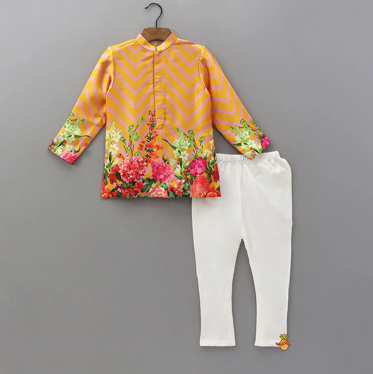 Chevron Printed Kurta With Matching Jacket And Pyjama - Image 3