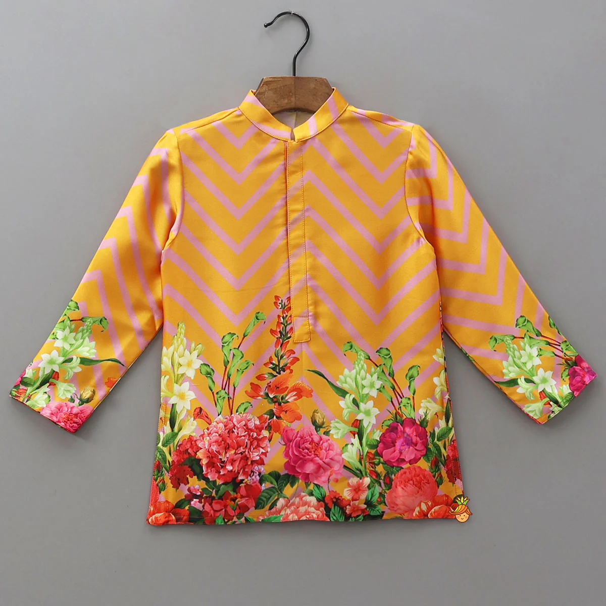 Chevron Printed Kurta With Matching Jacket And Pyjama - Image 4