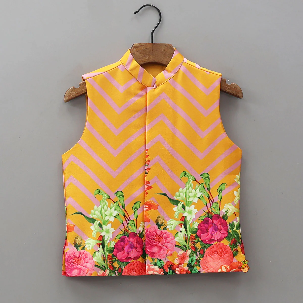 Chevron Printed Kurta With Matching Jacket And Pyjama - Image 6