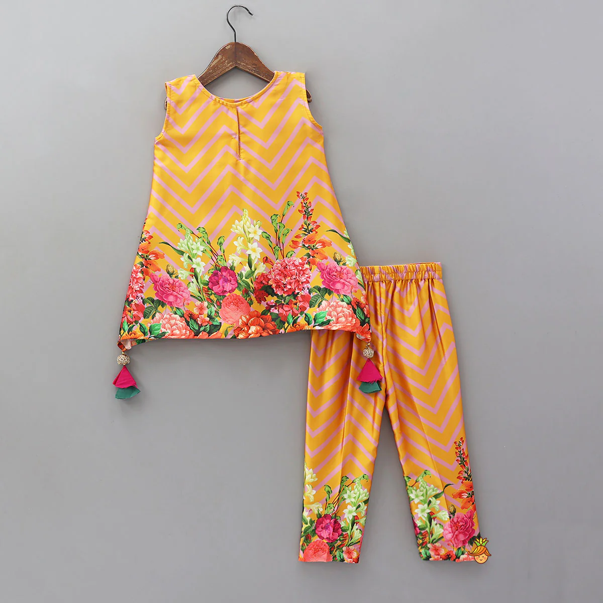 Chevron Printed Tassel-Detailed Kurti And Pant - Image 2