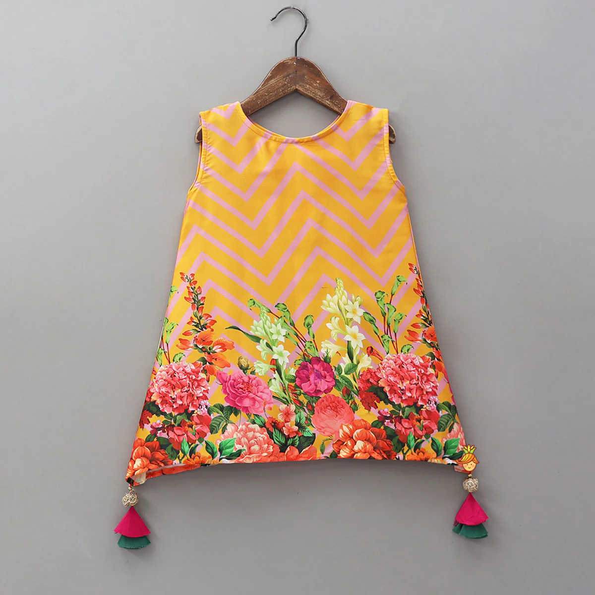Chevron Printed Tassel-Detailed Kurti And Pant - Image 3