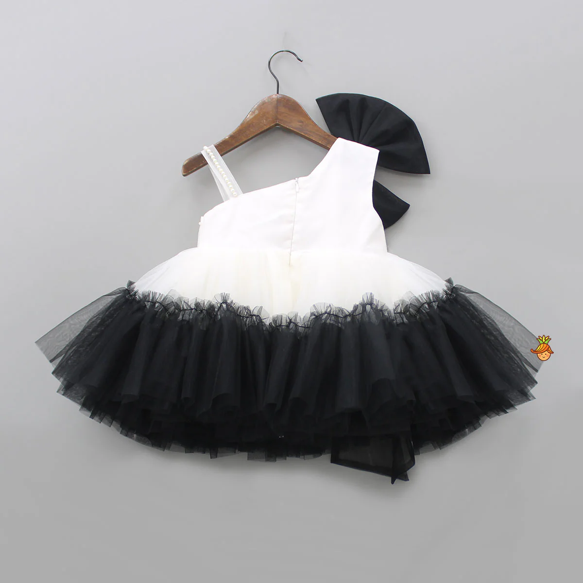 Classic Pearls Embellished Black And White Bowie Party Dress - Image 2
