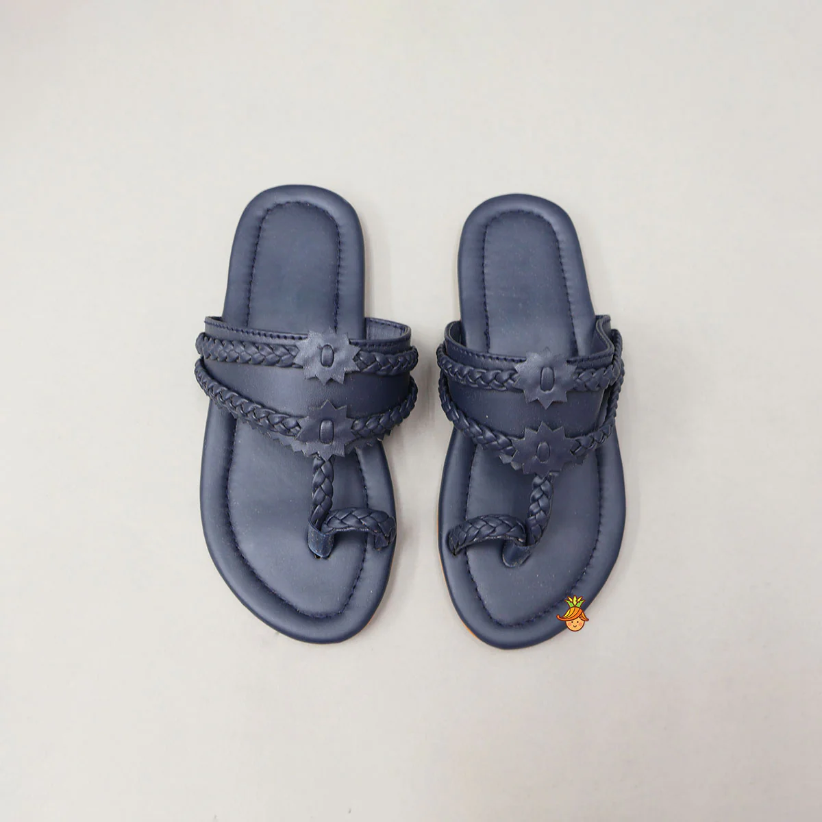 Classic Toe-Ring Kolhapuri Flats With Braided Detailing - Image 3