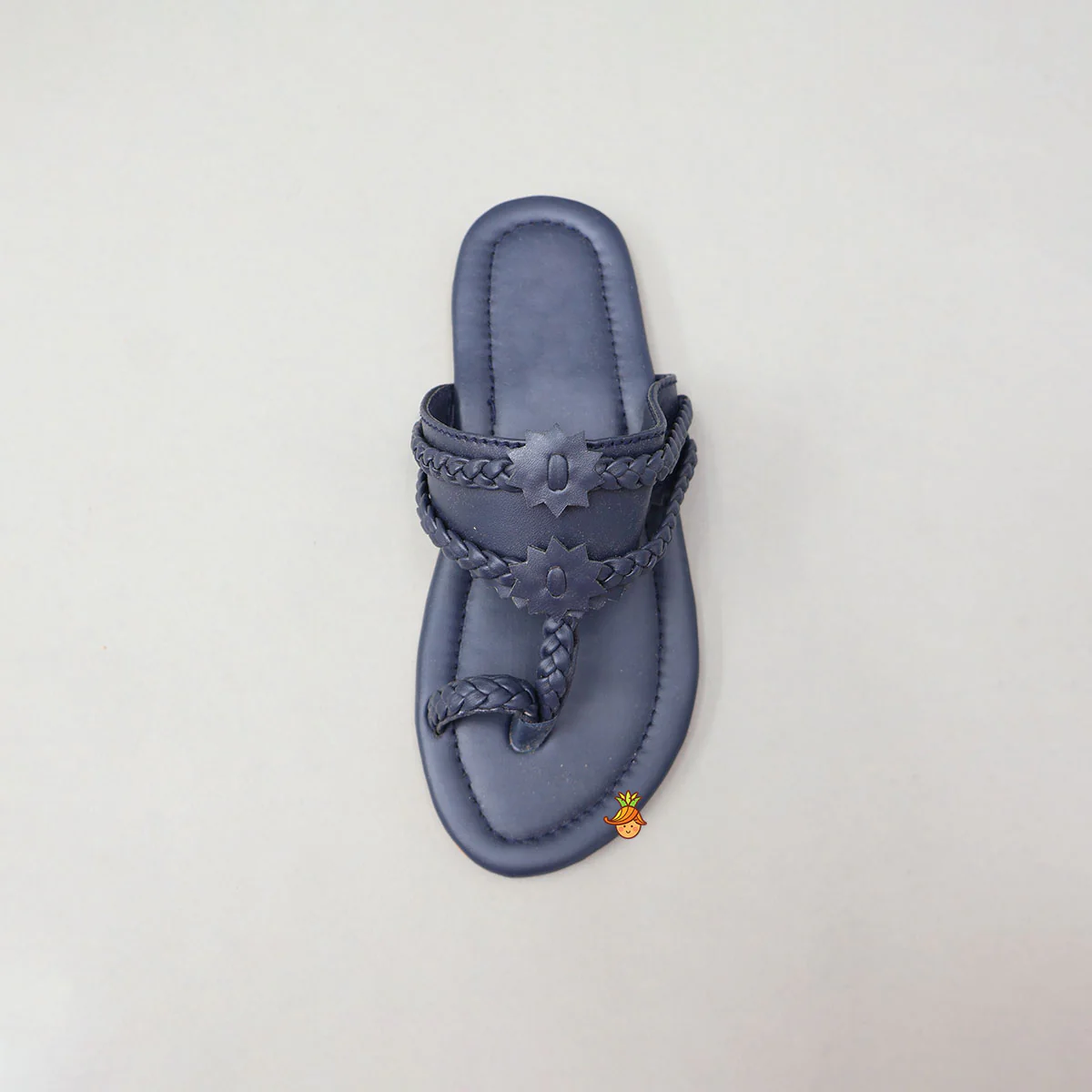 Classic Toe-Ring Kolhapuri Flats With Braided Detailing - Image 4