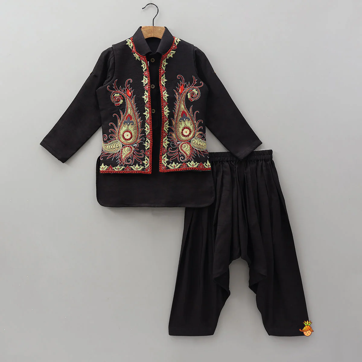 Collar Neck Kurta With Thread Embroidered Jacket And Patiala