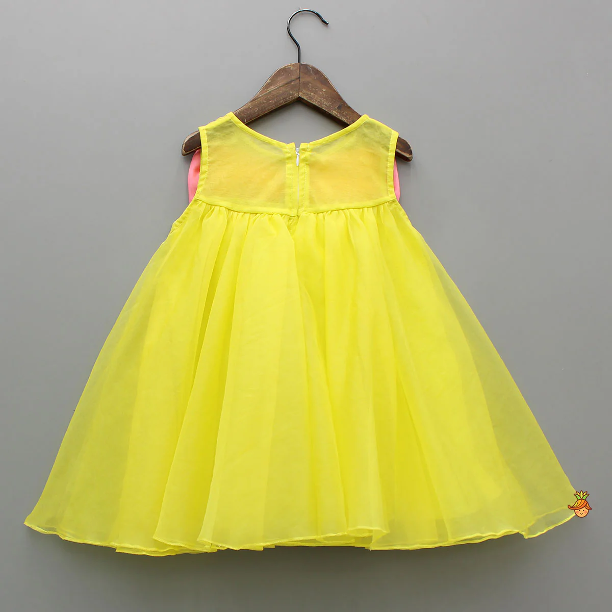 Contrasting Pink Bow-Embellished Yellow Dress - Image 2