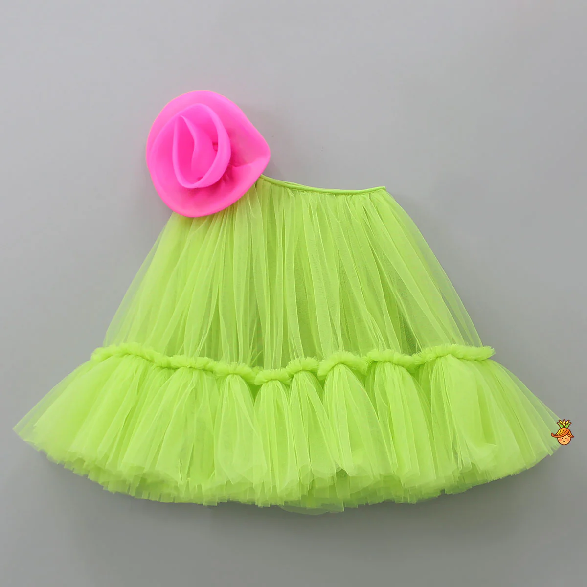 Contrasting Rose Adorned One Shoulder Green Dress With Matching Knot Detail Hair Band - Image 3