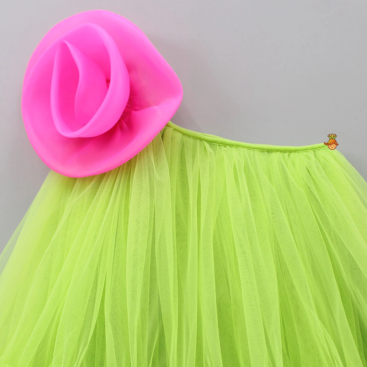Contrasting Rose Adorned One Shoulder Green Dress With Matching Knot Detail Hair Band - Image 4