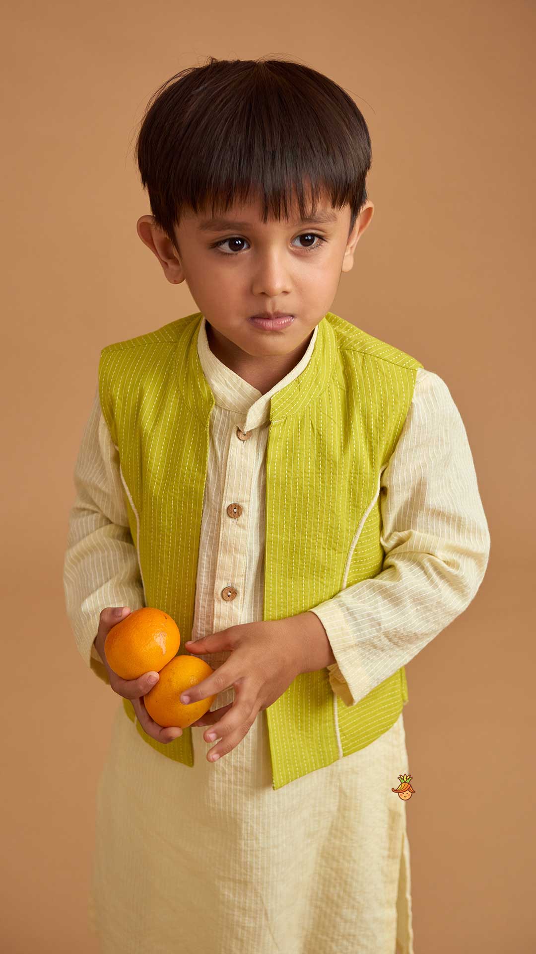 Cotton Cream Kurta With Green Jacket And Pocket Detail Pyjama - Image 8