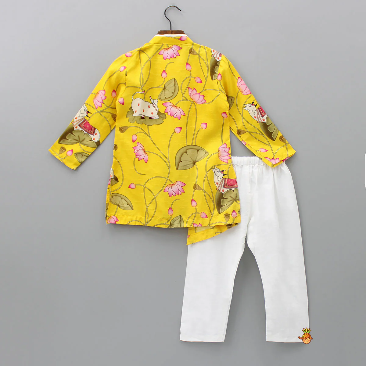 Cow And Lotus Printed Stylish Yellow Kurta With Pyjama - Image 2