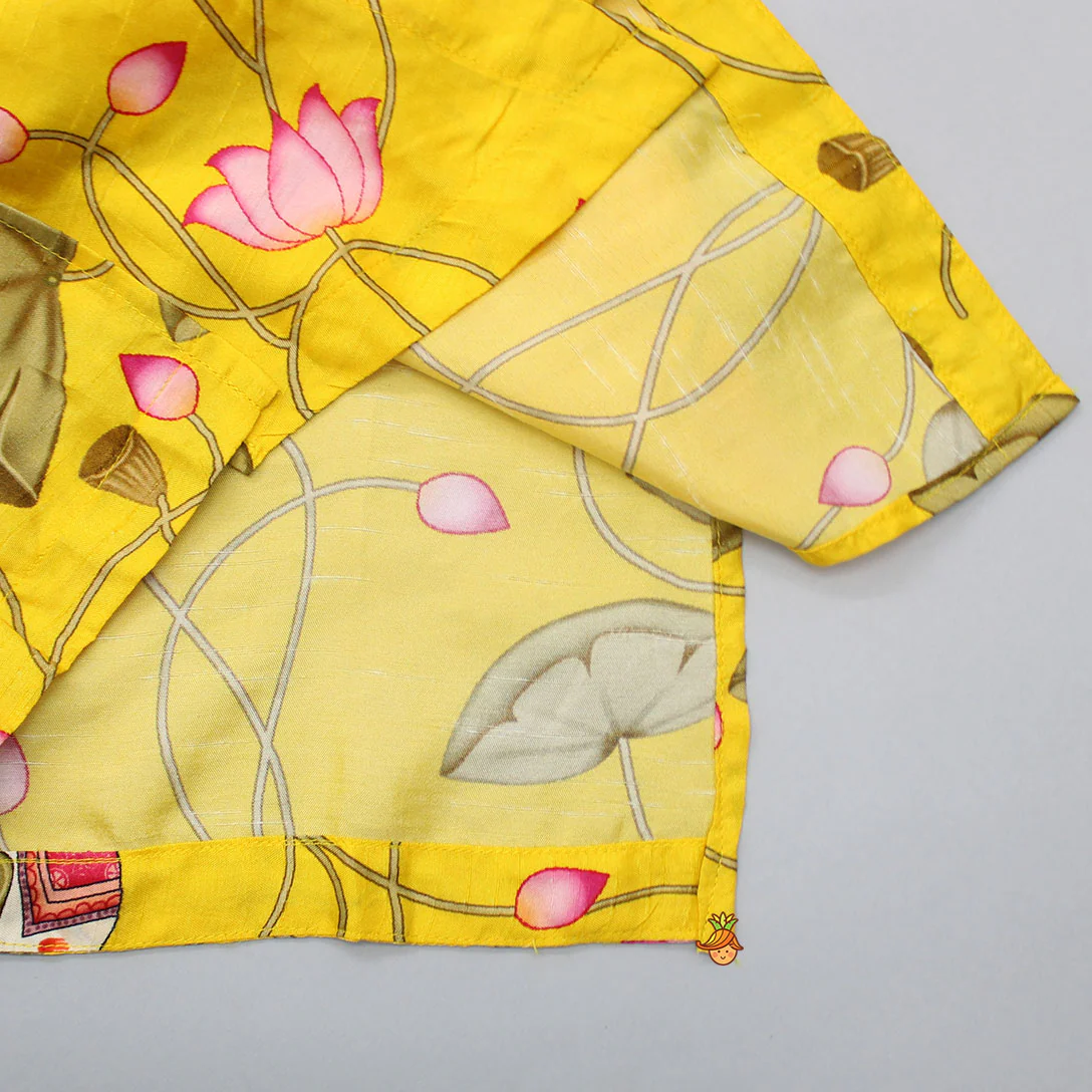 Cow And Lotus Printed Stylish Yellow Kurta With Pyjama - Image 5