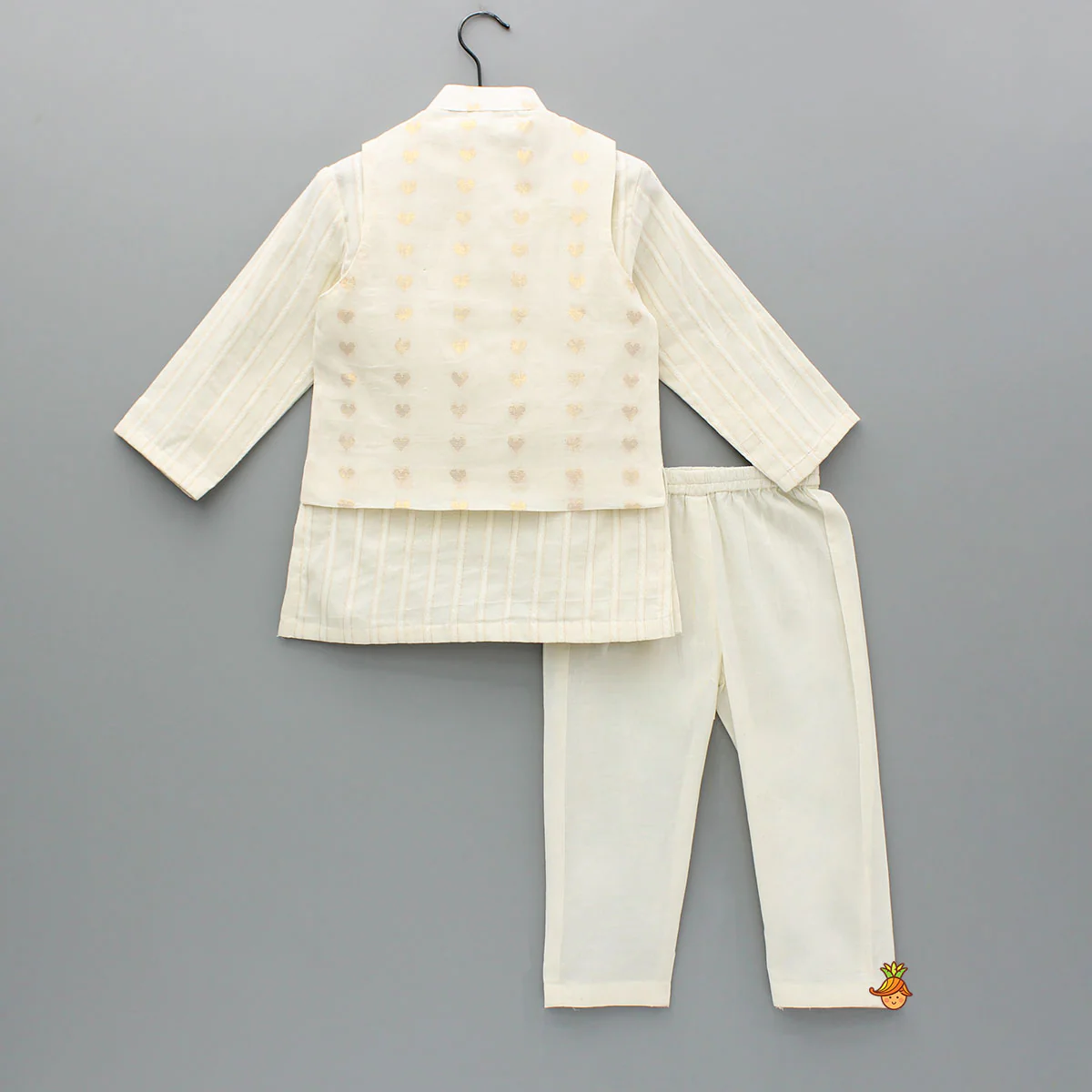 Cream Kurta And Heart Embroidered Jacket With Pyjama - Image 2