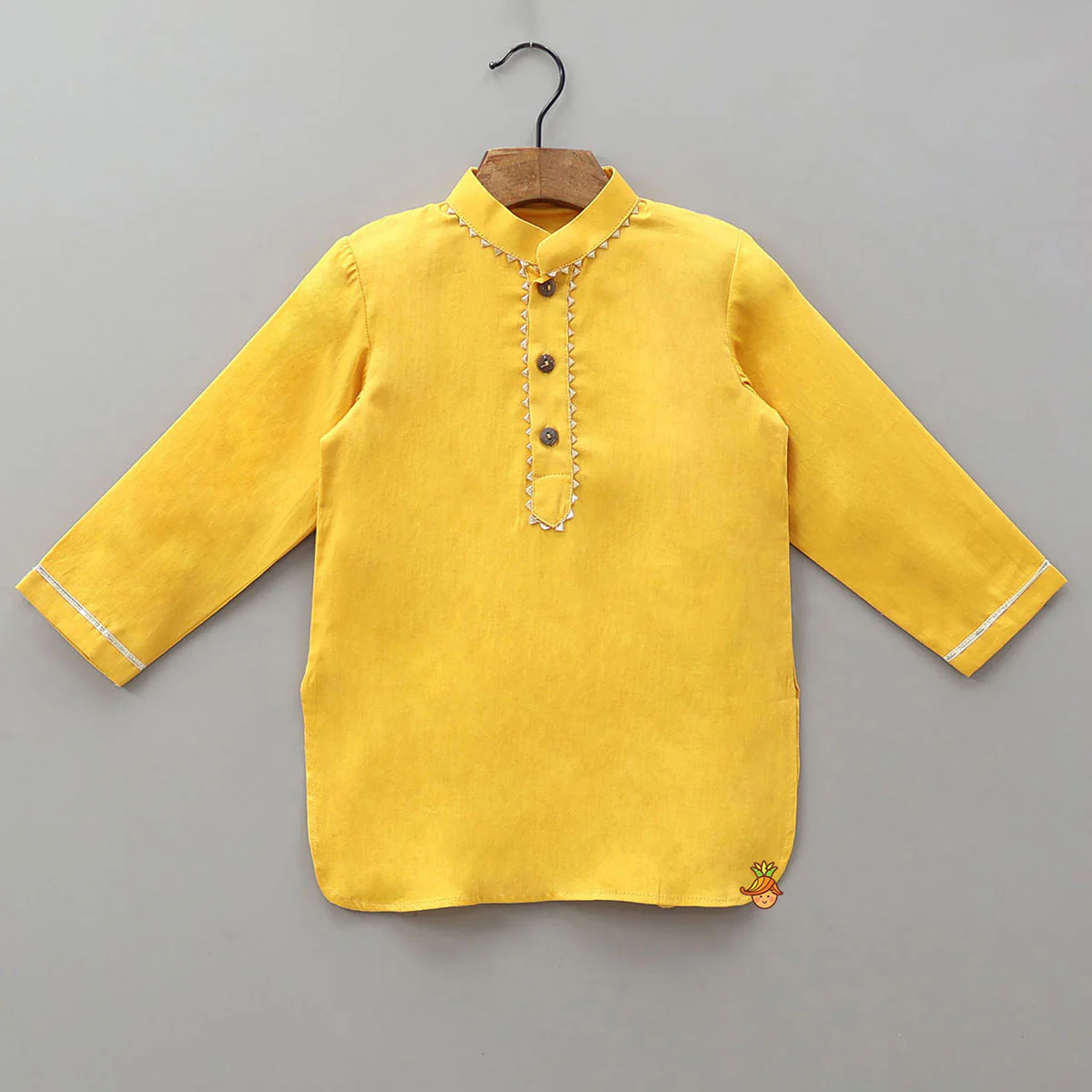 Curved Hem Kurta With Embroidered Jacket And Pyjama - Image 4