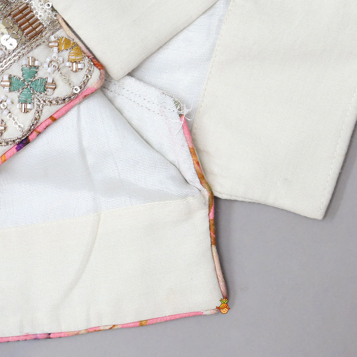 Curved Hem Kurta With Embroidered Jacket And Pyjama - Image 8