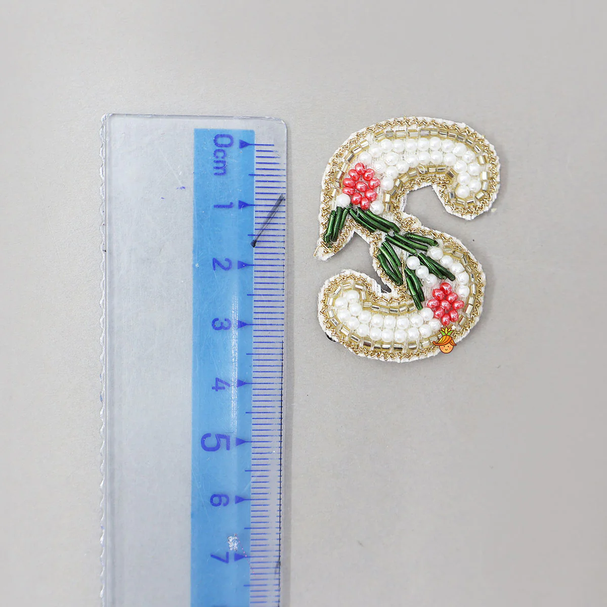 Cut Dana And Beads Embellished S Alphabet Hair Clip - Image 4