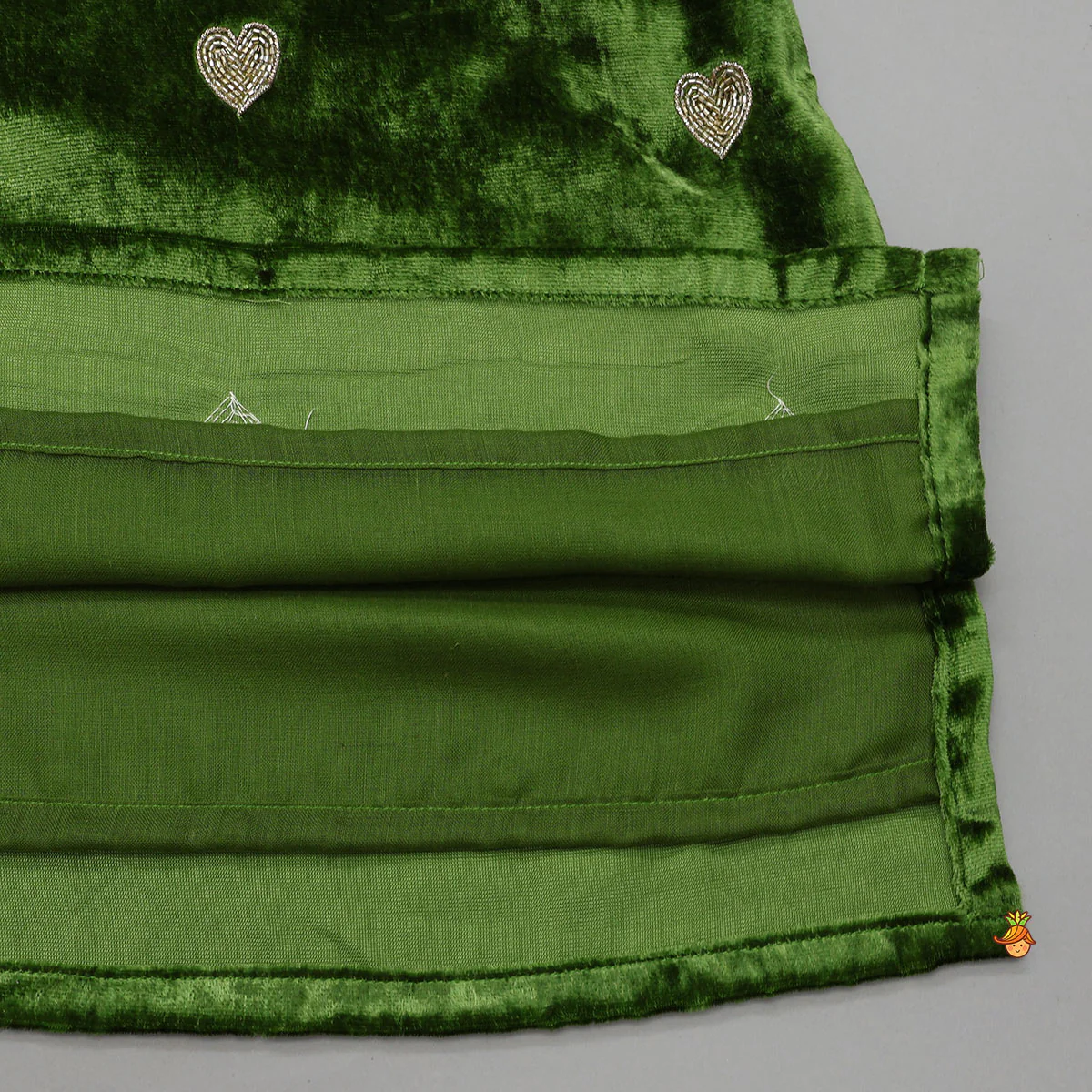 Cut-Dana Embroidered Velvet Kurti And Pant With Dupatta - Image 6